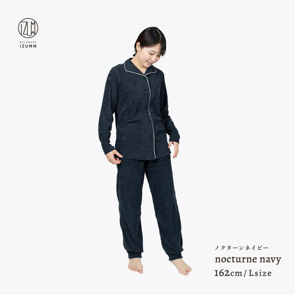 女性モデル身長：162cm Lサイズ ノクターンネイビー着用