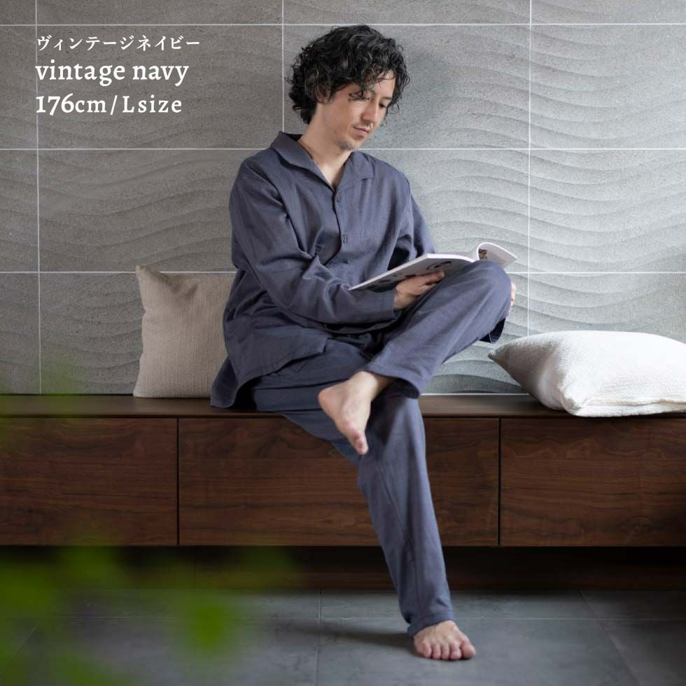 男性モデル身長：176cm Lサイズ ヴィンテージネイビー着用