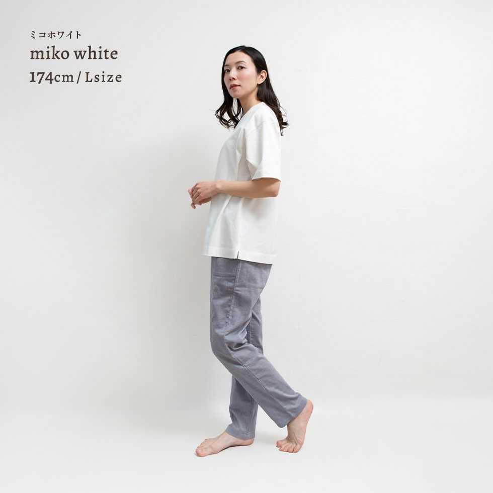 女性モデル身長：174cm Lサイズ ミコホワイト着用